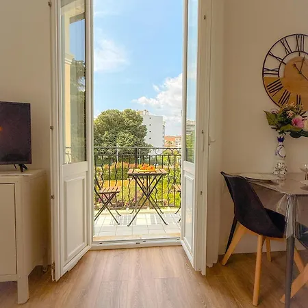 Le Margot By Apirent #airconditioning #wifi #balcon
