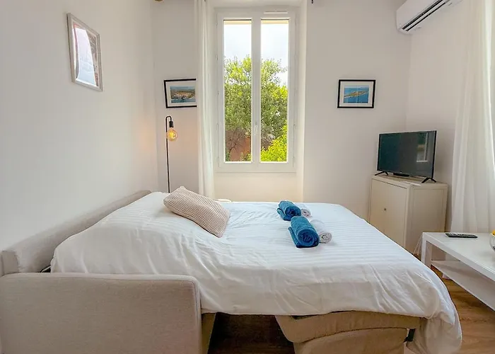 Le Margot By Apirent #climatisation #wifi #balcon アパート *