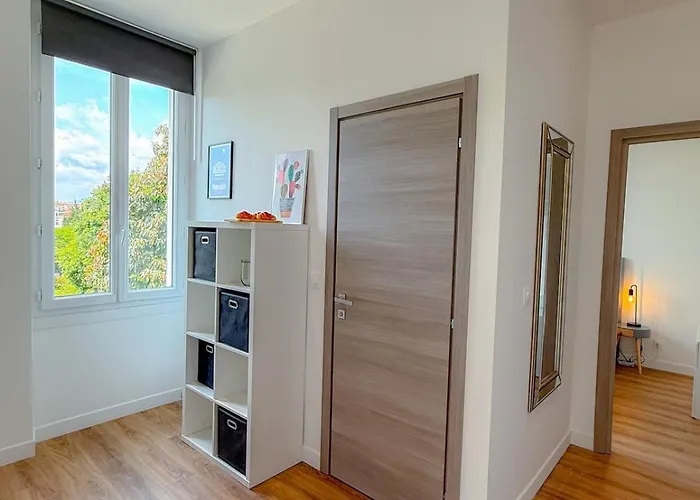 Le Margot By Apirent #climatisation #wifi #balcon アパート