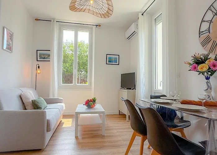 Le Margot By Apirent #climatisation #wifi #balcon アパート