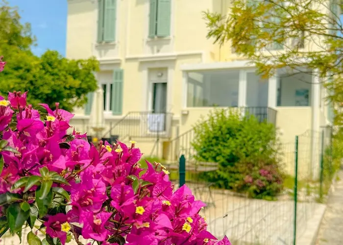 Le Margot By Apirent #climatisation #wifi #balcon アパート カンヌ